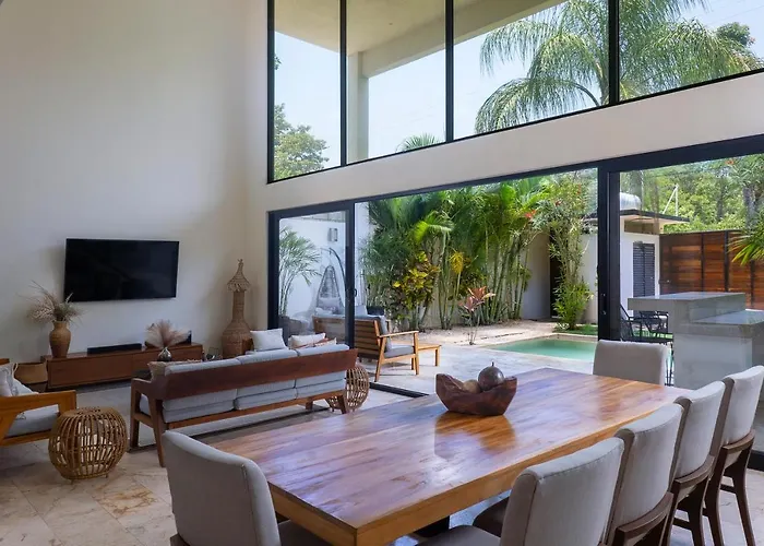 Spectacular 4br Style With Concierge And Secluded Pool Villa