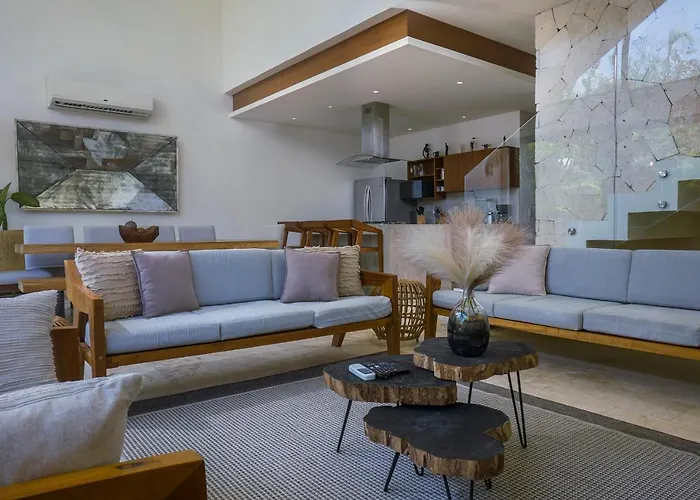 Villa Spectacular 4br Style With Concierge And Secluded Pool *