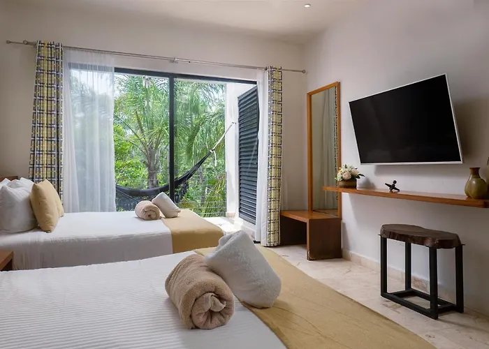 Villa Spectacular 4br Style With Concierge And Secluded Pool
