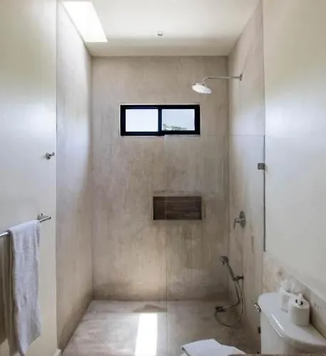 Villa Spectacular 4br Style With Concierge And Secluded Pool *